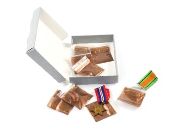 プレミア シェル型保存箱 A4 (311x222x30mm ) 【在庫限り】